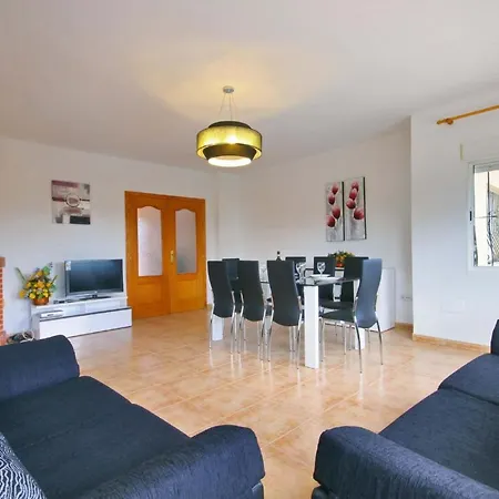 Senieta - Plusholidays